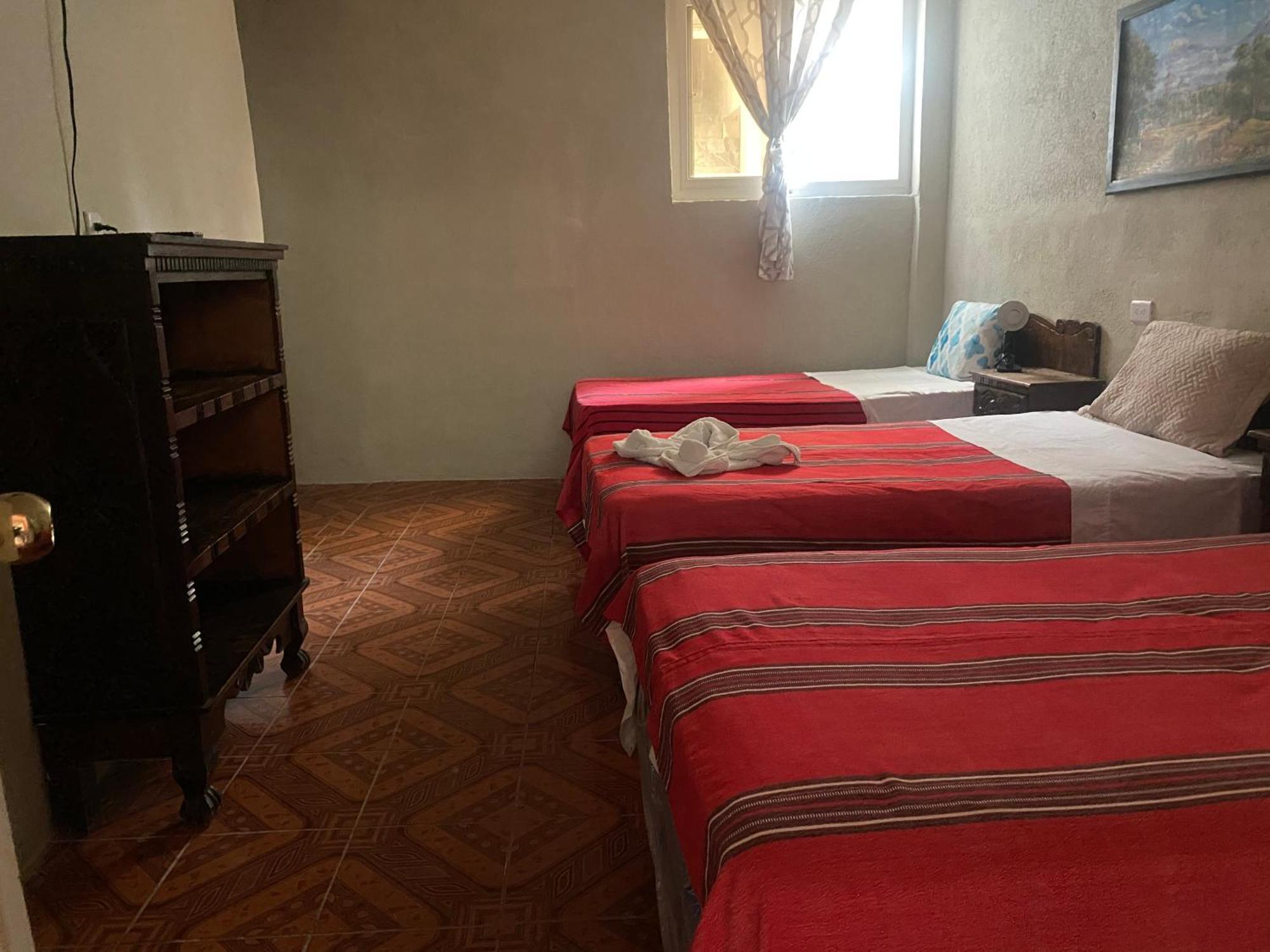 Hotel Posada Gutierrez Panajachel Esterno foto